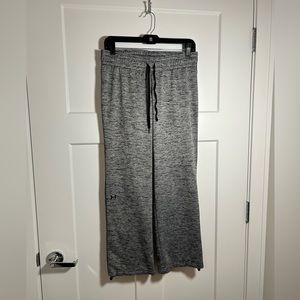 Women’s medium Under Armour sweatpants, thermal coldgear